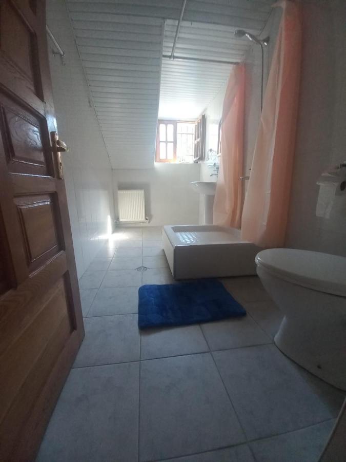 Alpha Tbilisi Hotell Eksteriør bilde