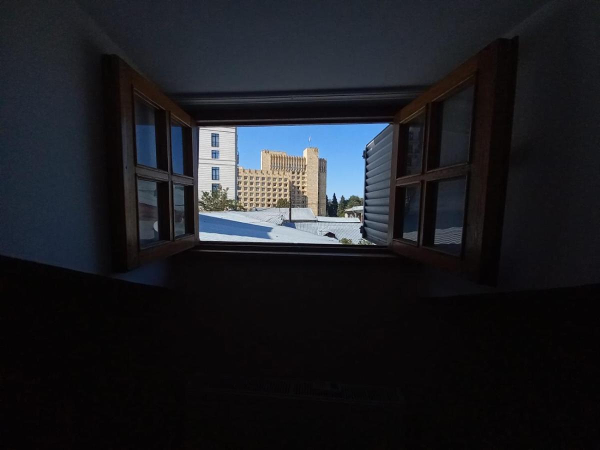 Alpha Tbilisi Hotell Eksteriør bilde