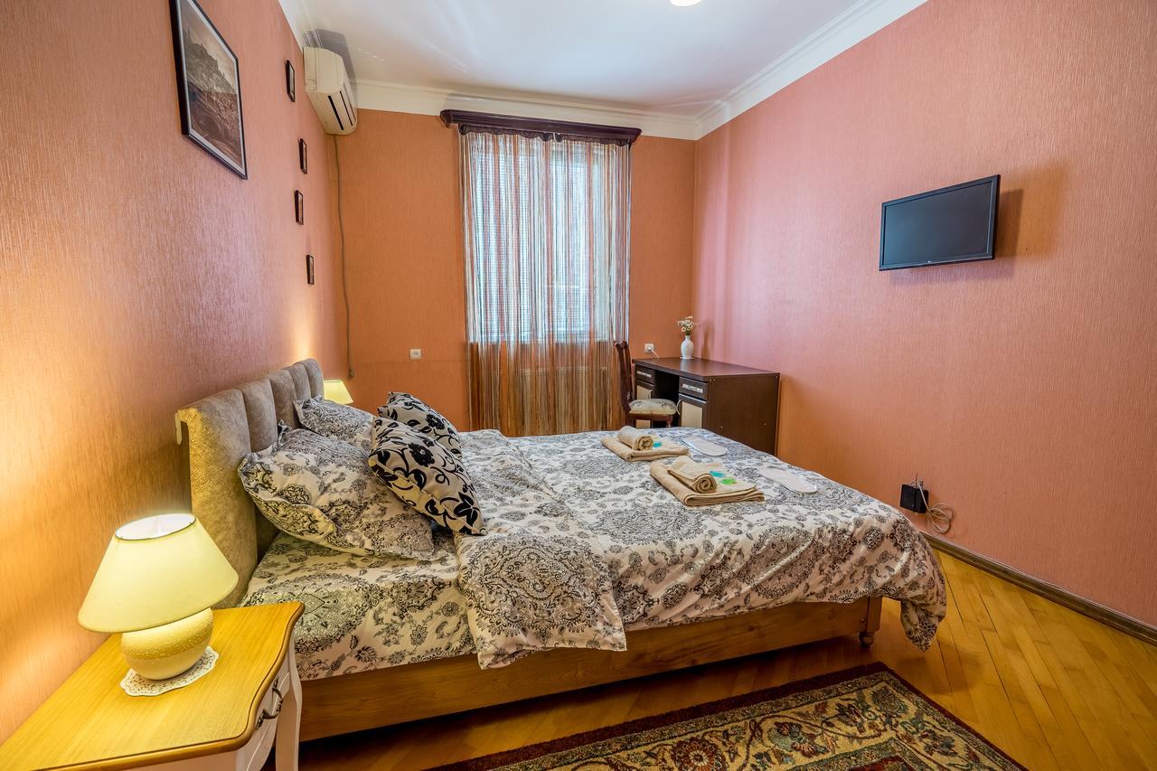 Alpha Tbilisi Hotell Eksteriør bilde