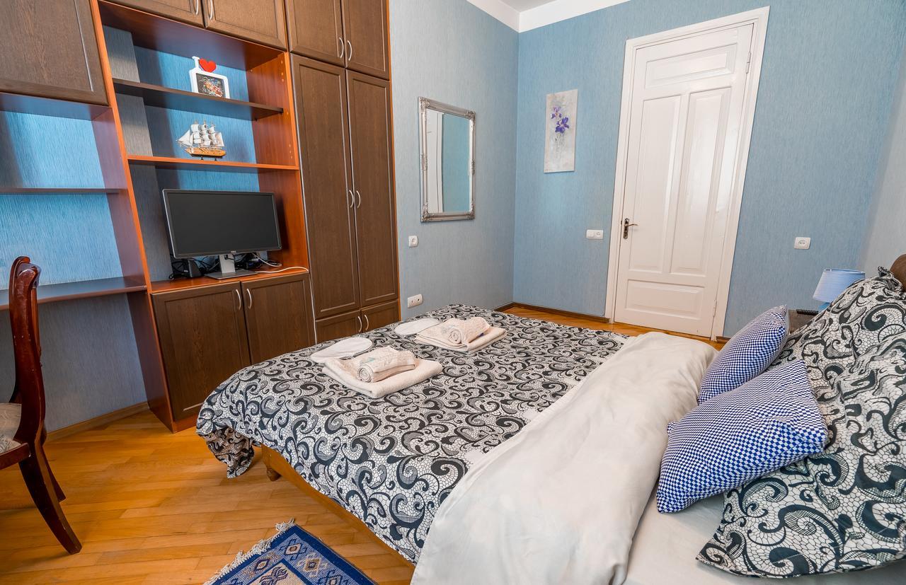 Alpha Tbilisi Hotell Eksteriør bilde