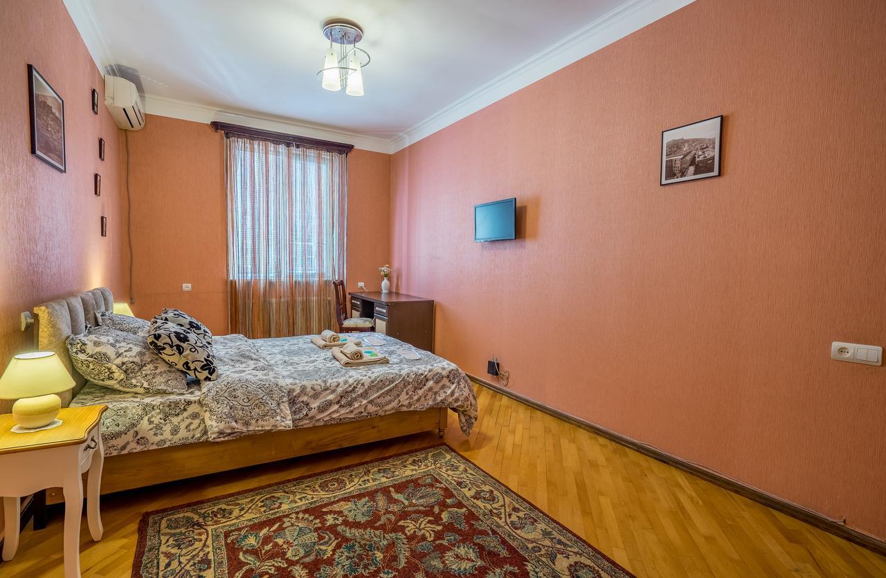 Alpha Tbilisi Hotell Eksteriør bilde