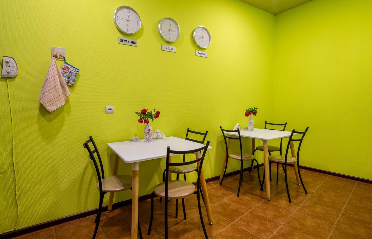 Alpha Tbilisi Hotell Eksteriør bilde